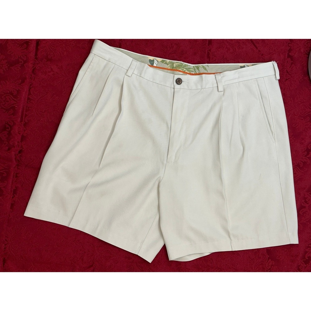 Tommy Bahama Mens 40 Silk Blend Pleated Golf Shorts - Cream/Beige